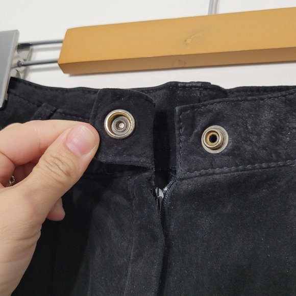 Mil-Idee Zara Vintage High Waisted Pleated Suede Shorts Black Pockets 90's - Picture 8 of 14